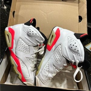 2014
Air Jordan 6 Retro 'White Infrared